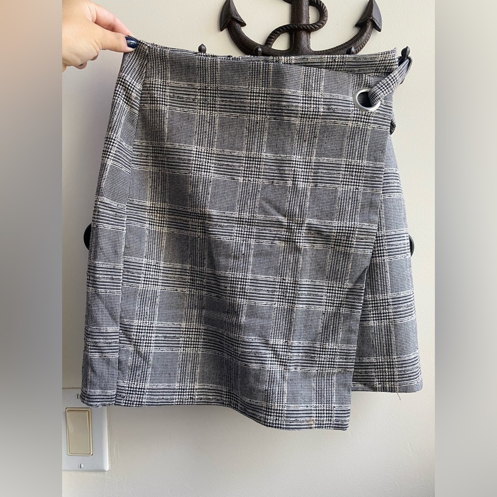 H&M skirt size 2